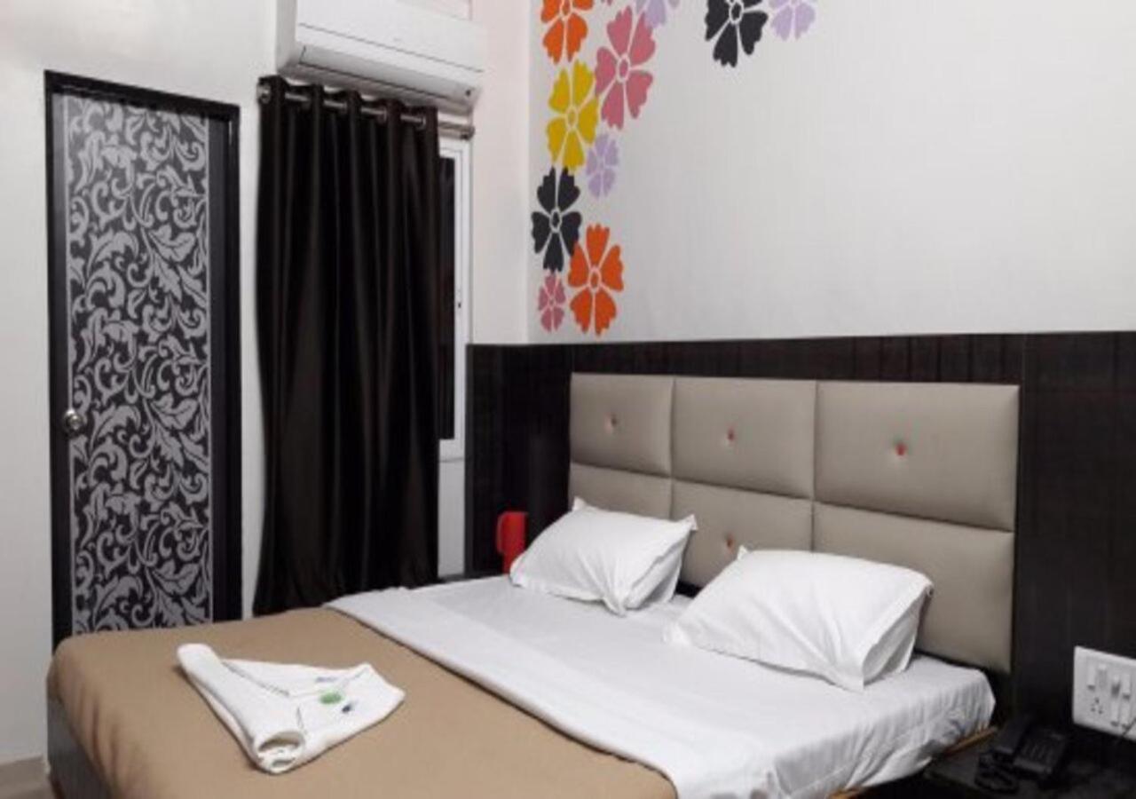 Hotel Royal Regency Aurangābād Esterno foto