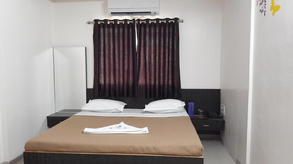 Hotel Royal Regency Aurangābād Esterno foto