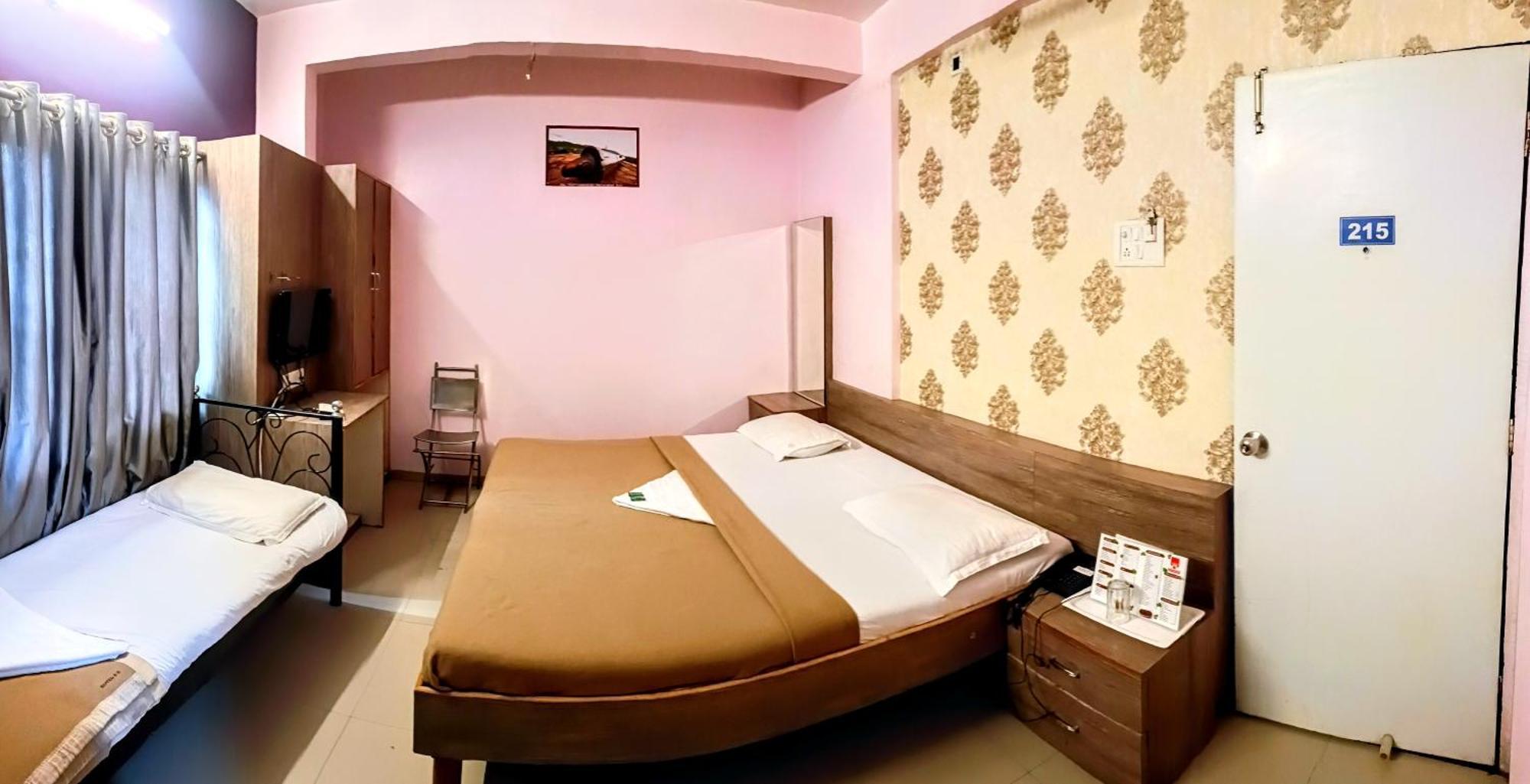 Hotel Royal Regency Aurangābād Esterno foto